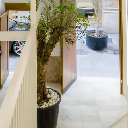 Catalina Downtown Apartment *